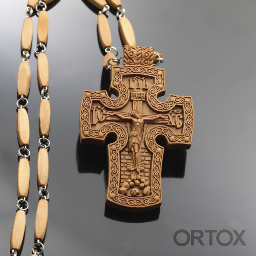 Крест наперсный "Наградной" деревянный светлый резной, с цепью, высота 10 см фото 3