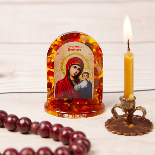 Икона настольная Божией Матери "Казанская", смола с янтарем, 4,5х6 см фото 2