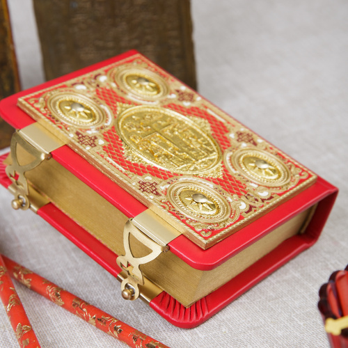 Евангелие требное малое красное, оклад "под золото", кожа, эмаль, 12х16 см фото 5