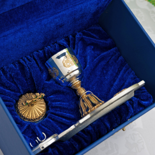 Елейница / чаша для елеопомазания из ювелирного сплава в серебрении, с позолотой и фианитами фото 8