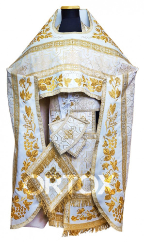 Иерейское облачение вышитое бело-золотое с иконой "Спас Нерукотворный", шелк
