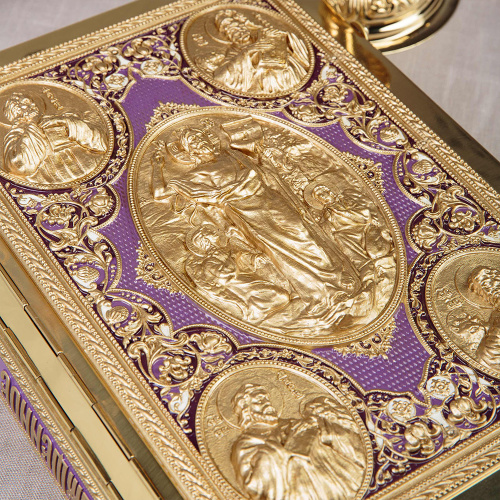 Евангелие напрестольное фиолетовое, полный оклад "под золото", 24х31 см фото 8