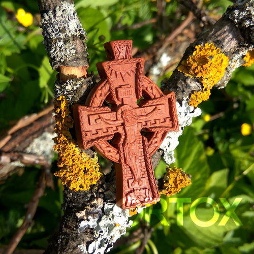 Деревянный нательный крестик "Новгородский" с распятием, цвет темный, высота 5,3 см фото 4