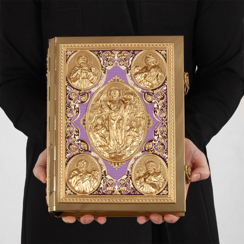 Евангелие напрестольное фиолетовое, полный оклад "под золото", 24х31 см фото 6