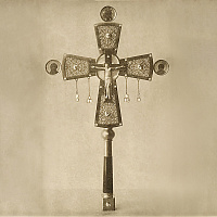 Запрестольные крест деревянный, цвет "кипарис", со вставками и металлическими накладками, 48х80 см