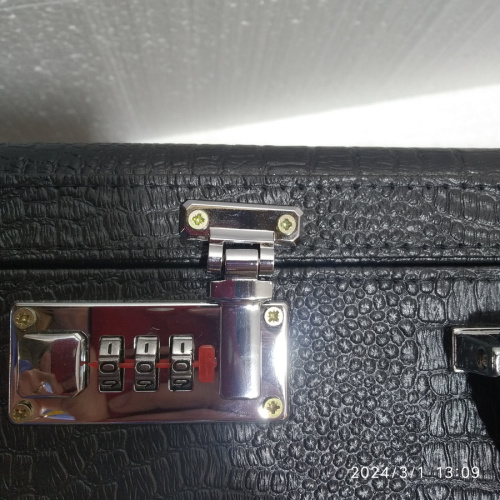 Требный чемодан без наполнения, 49,5х34,5х11 см, экокожа, У-1097 фото 8