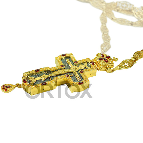 Крест наперсный латунный с цепью в позолоте, красные камни, 6х15 см фото 2