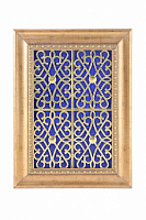 Ограждение солеи, кованая панель с деревянной рамой, синий фон
