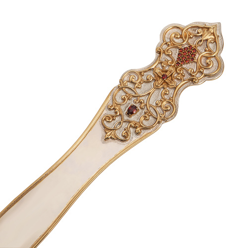 Ковш разливной из ювелирного сплава в серебрении с фрагментарной позолотой и фианитами, Ø 8,5 см фото 2