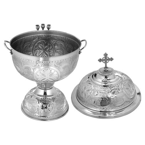 Водосвятная чаша латунная на 6 л с подсвечниками, никелирование, 32х47 см Водосвятная чаша латунная на 6 л с подсвечниками, никелирование, 32х47 см