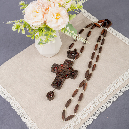 Крест наперсный "Наградной" деревянный резной, с цепью, 7,7х17,9 см фото 3