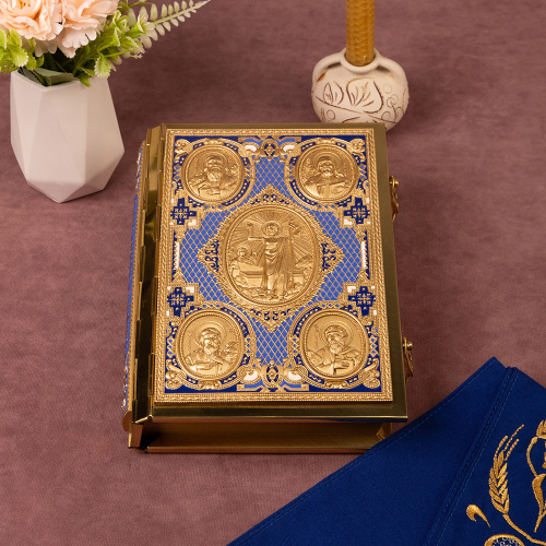 Евангелие требное среднее синее, полный оклад "под золото", 17х22 см фото 3