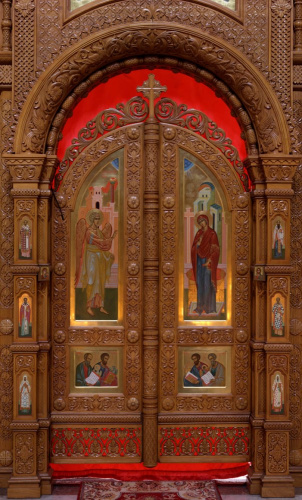Царские врата иконостаса церкви Преображения Господня, г. Люберцы